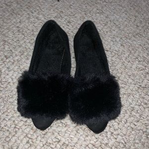 Faux fur pointed ballet flats black pom pom